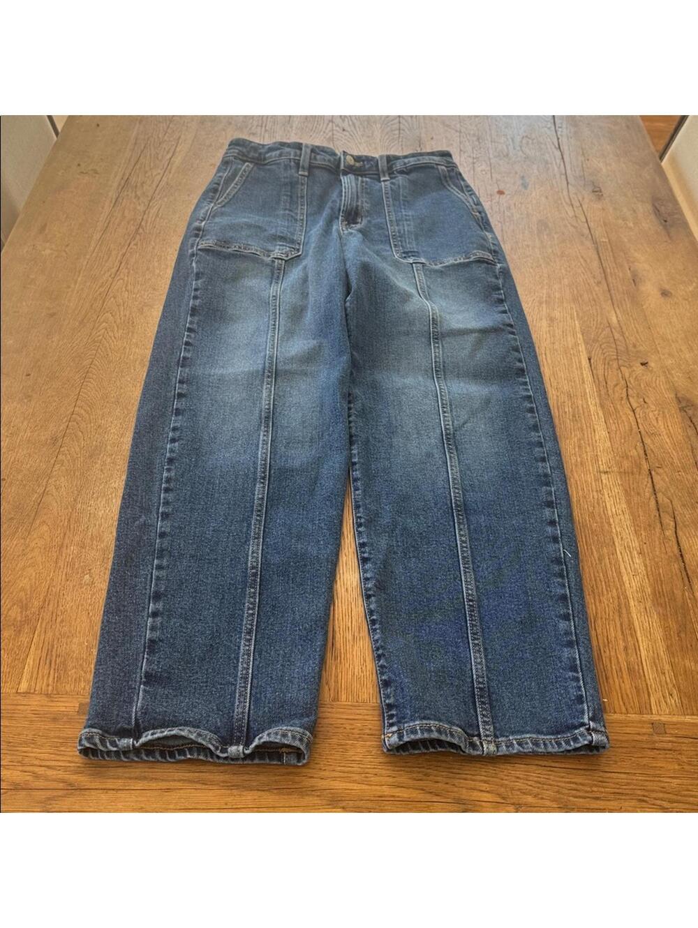 Old Navy Jeans size 8 high low jeans